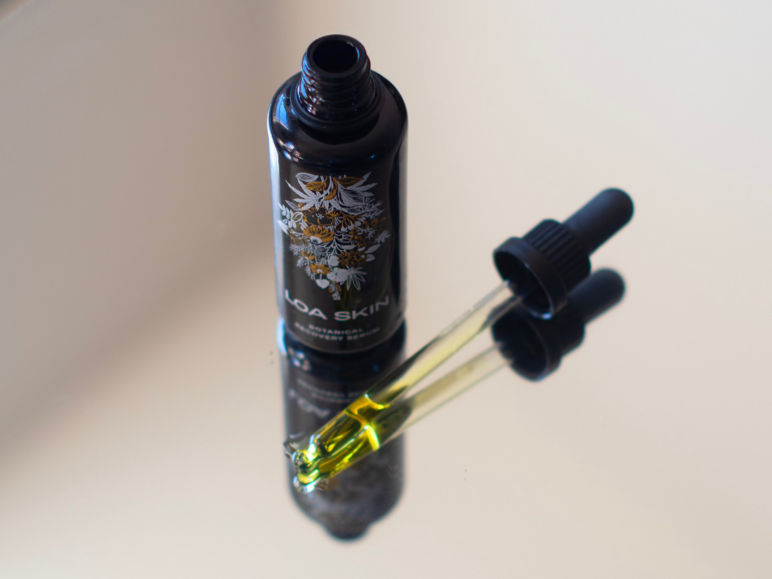 Loa Skin Botanical Recovery Serum Canada